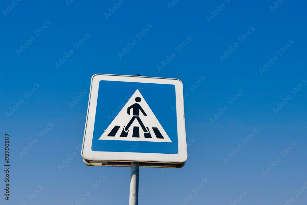 Verkehrszeichen Fußgängerüberweg Verkehrszeichen Fußgängerüberweg