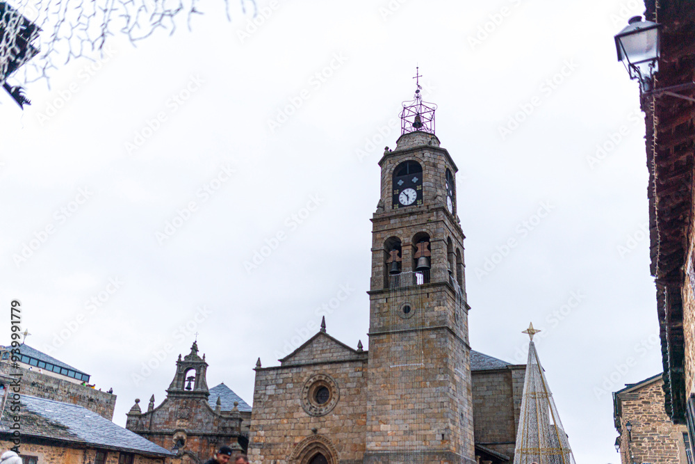 Fototapeta premium PUEBLA DE SANABRIA ZAMORA NAVIDAD 2023 TOURISM SPAIN PUEBLA DE SANABRIA 