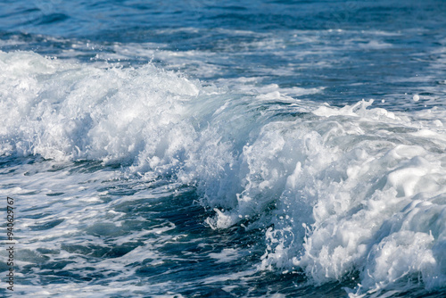 Fototapeta Naklejka Na Ścianę i Meble -  Blue wave on a sunny day