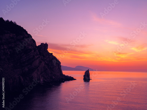 Obraz na płótnie Rock sail at the yalta crimea during sunset w salonie