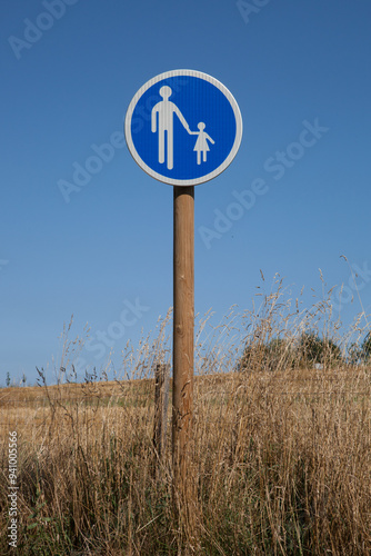 Panneau de signalisation pour les marcheurs photo