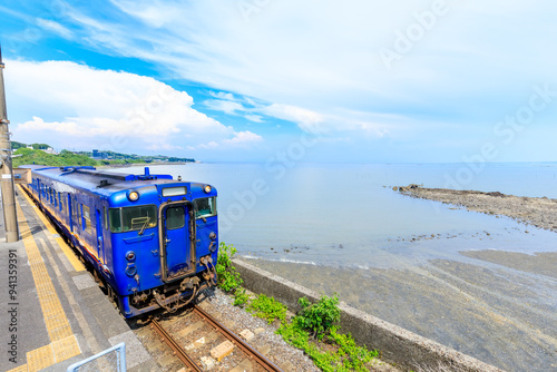 夏の小長井駅　キハ47　長崎県諫早市　Konagai Station in summer. Kiha47 Nagasaki Pref, Isahaya City. photo