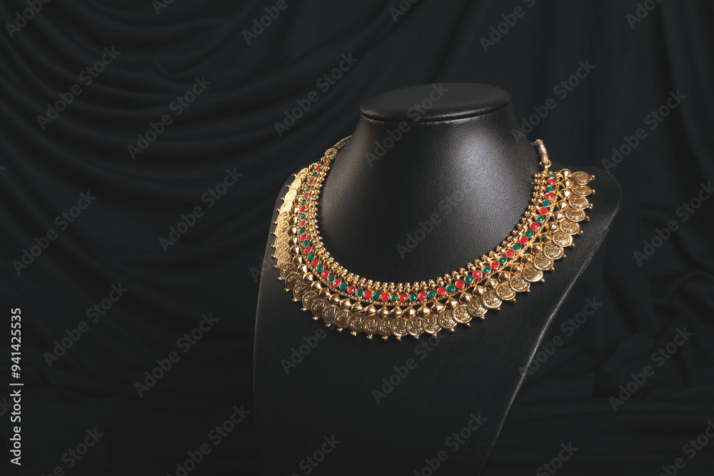 Indian traditional Lakshmi Kasu Mala or Coin gold necklace
Indian traditional Lakshmi Kasu Mala or Coin gold necklace