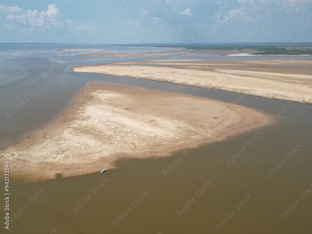 Record drought on the Tefé River in August 2024 Record drought on the Tefé River in August 2024