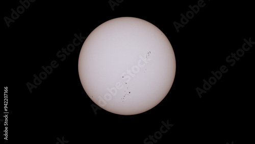 Obraz na płótnie photograph of the sun made with a reflex camera, sunspots are observed w salonie