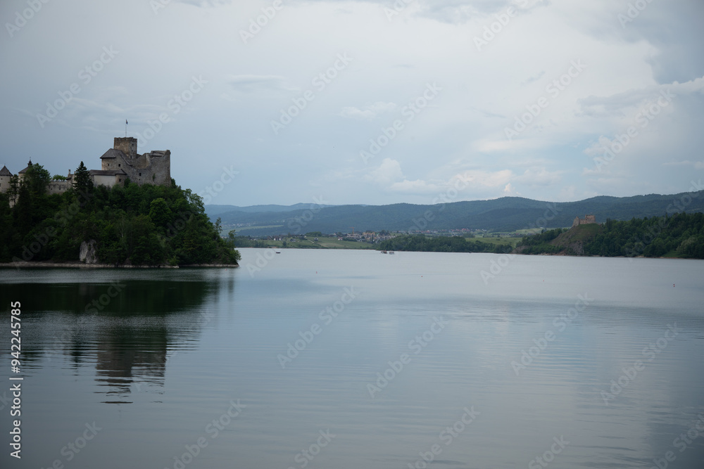 Niedzica zamek widok na jezioro czorsztyńskie, czorsztyn, zamek, niedzica, woda Niedzica zamek widok na jezioro czorsztyńskie, czorsztyn, zamek, niedzica, woda