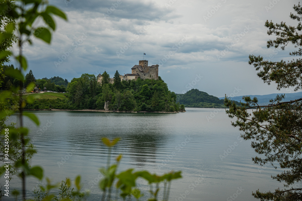 Niedzica zamek widok na jezioro czorsztyńskie, czorsztyn, zamek, niedzica, woda Niedzica zamek widok na jezioro czorsztyńskie, czorsztyn, zamek, niedzica, woda