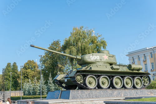 nizhny kremlin history tank soviet military novgorod russia machine russian monument war photo