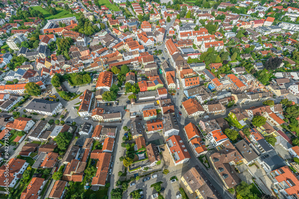 Obraz premium Ausblick auf die Innenstadt von Grafing im Landkreis Ebersberg in Oberbayern 