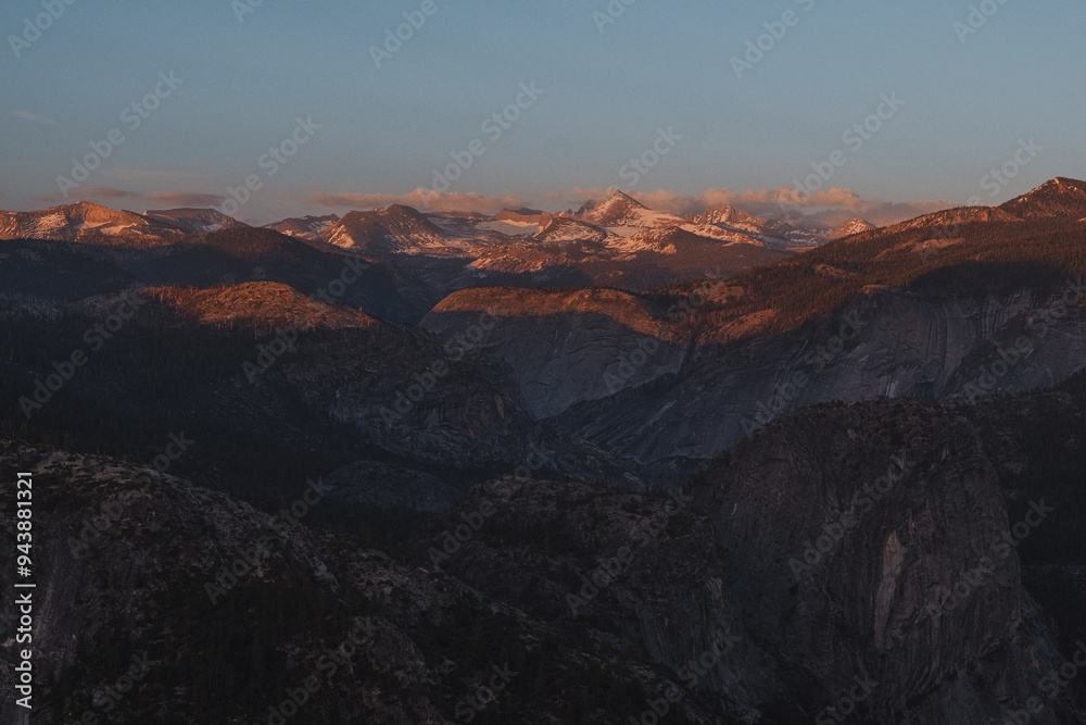 Naklejka premium Halfdome in Sunset, Yosemite National Park California