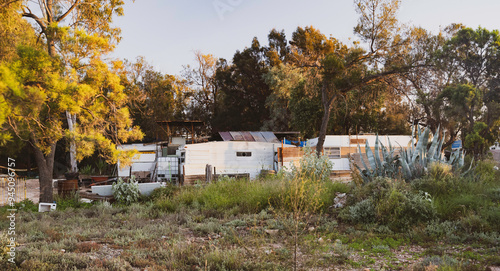 Tableau sur toile caravans in junkyard