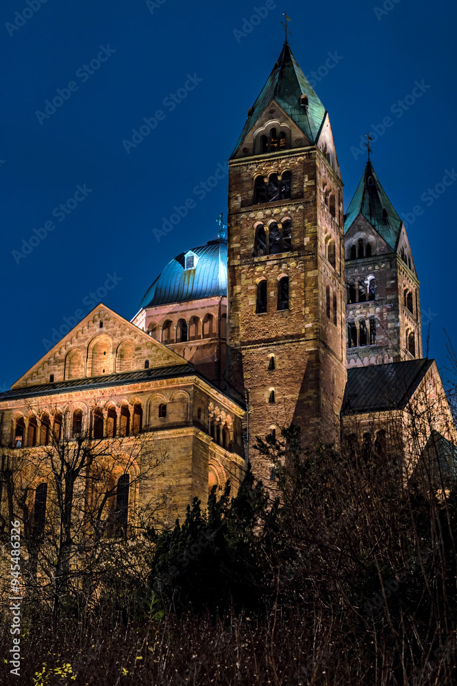 Fototapeta premium Cathedral of Speyer in the blue hour