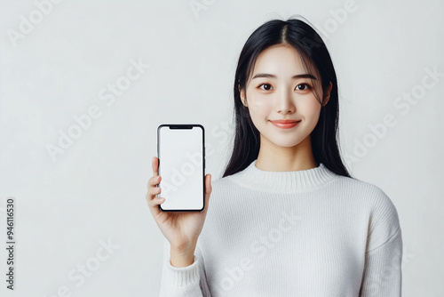 スマートフォンを持った女性, 笑顔