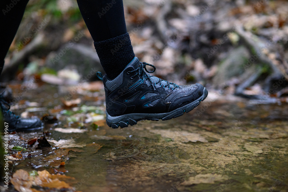 Waterproof Boots Enduring Outdoor Challenges: Detailed Examination of Footwear in Various Weather Conditions Waterproof Boots Enduring Outdoor Challenges: Detailed Examination of Footwear in Various Weather Conditions