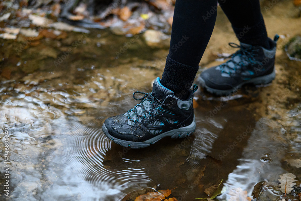 Waterproof Boots Enduring Outdoor Challenges: Detailed Examination of Footwear in Various Weather Conditions Waterproof Boots Enduring Outdoor Challenges: Detailed Examination of Footwear in Various Weather Conditions