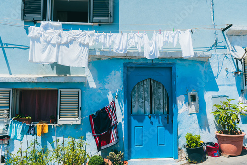 Εκτύπωση καμβά laundry hanging on a clothesline in italy procida naples