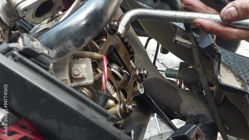 People Disassemble Metic Motorcycle Engine