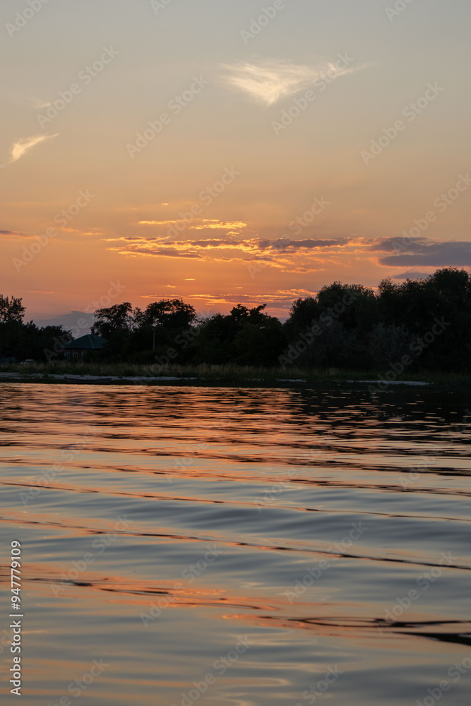 Obraz premium Sunset on the river