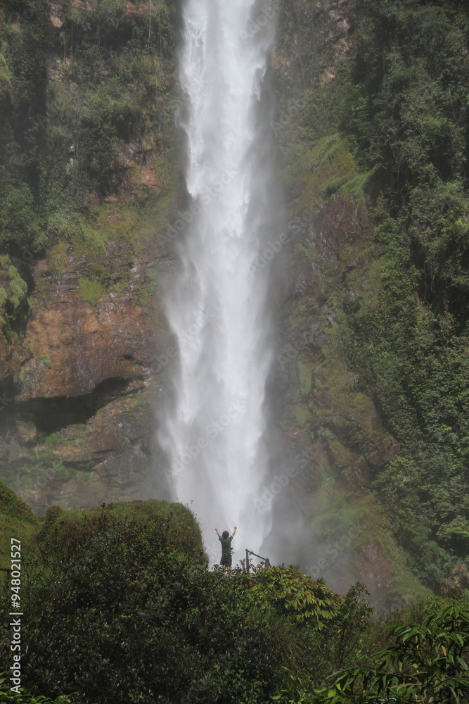 salto do itiquira, cachoeira em formosa, goiás salto do itiquira, cachoeira em formosa, goiás