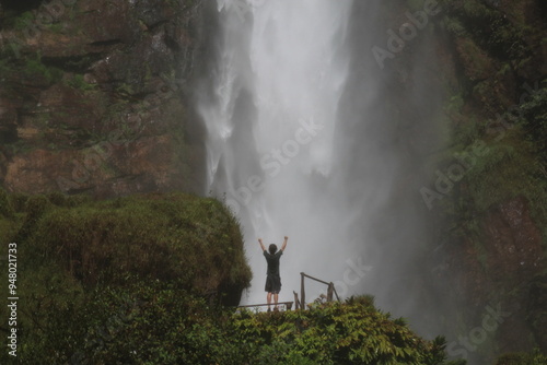 salto do itiquira, cachoeira em formosa, goiás  photo