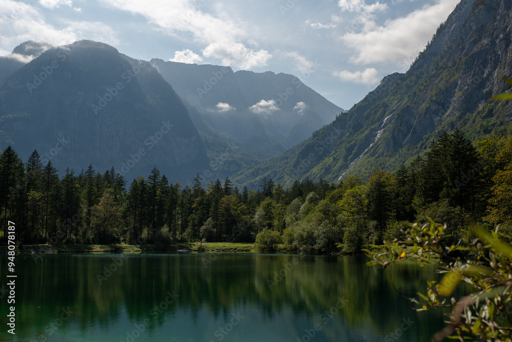 Vordere Gosausee in Austria Vordere Gosausee in Austria