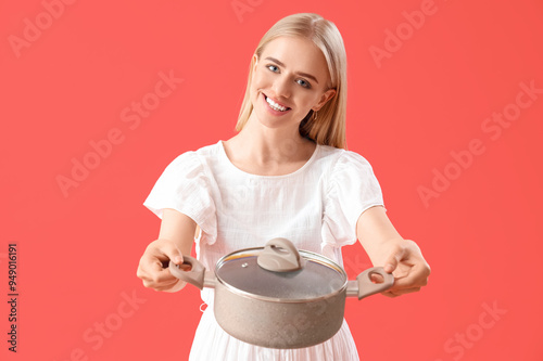 Young woman with cooking po...