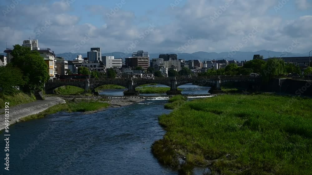 初夏の七条大橋 (京都府京都市, 2024年6月) 初夏の七条大橋 (京都府京都市, 2024年6月)