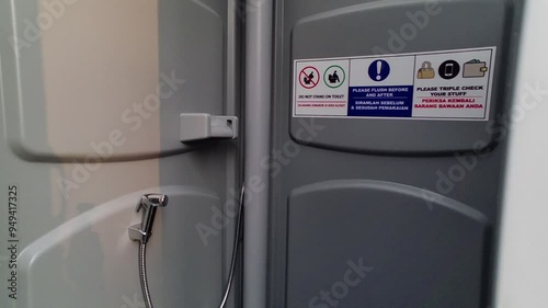 Mobile Outdoor Flushable Portable Toilet Cabin. Urine toilet mobile toilet portable mobile. 