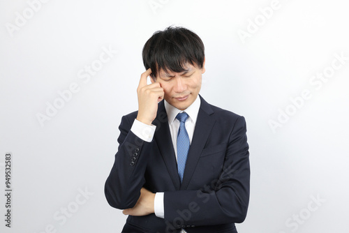 困る・悩む男性ビジネスマン