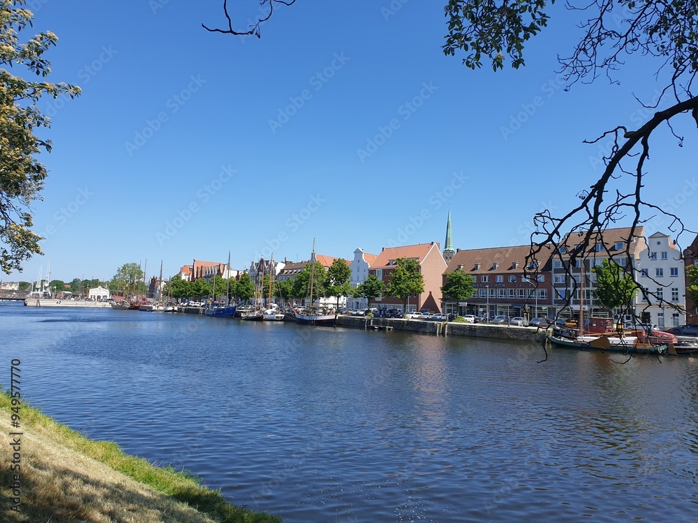 Obraz premium view of the river in the city