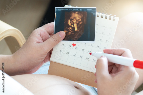 Pregnant women should prepare for childbirth by attending prenatal classes, packing a hospital bag, and arranging transportation. It’s essential to have a birth plan, ensure all necessary documents photo