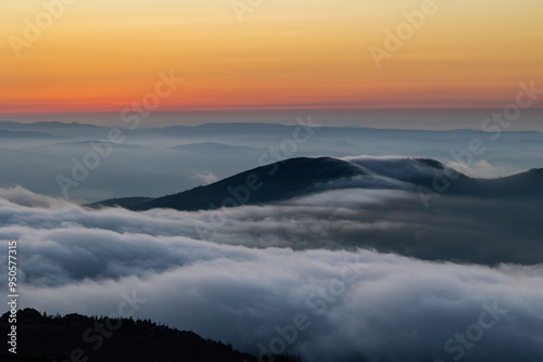 The sun as the protagonist of the sunset in the mountains of Asturias, Spain, on a summer day!