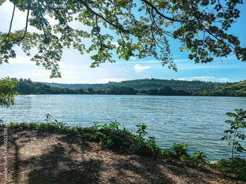 La laguna de Apastepeque es muy hermosa photo