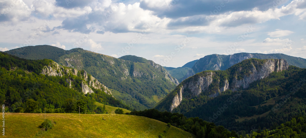 Fototapeta premium Trascau - Apuseni mountains landscape seen from the TransApuseni road in Romania