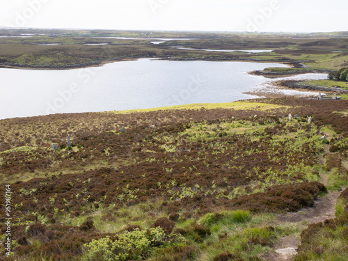 Vistas desde la zona del círculo de piedras de Pobull Fhinn, North Uist, Islas Hébridas, Escocia, Reino Unido photo