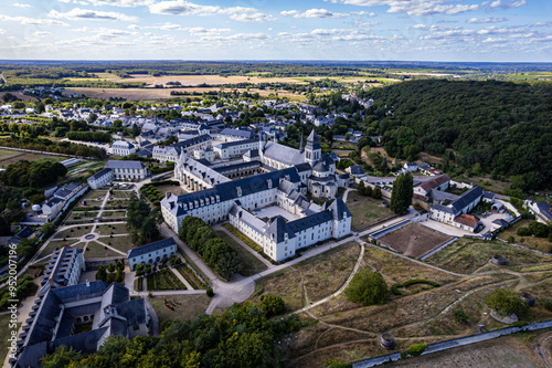 Le village de Fontevraud-l'Abbaye, Maine et Loire, France