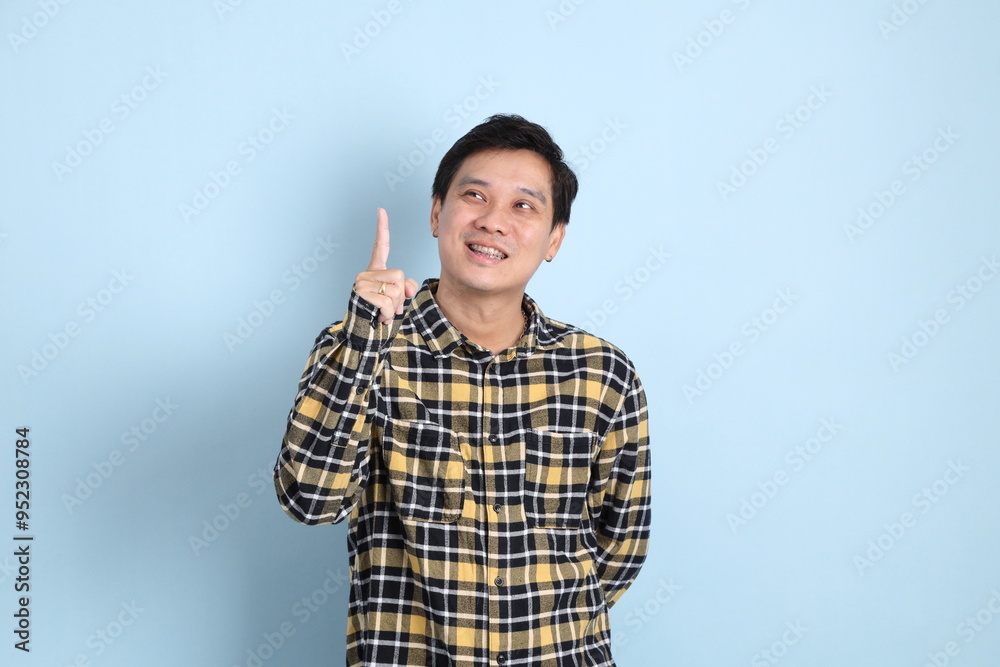 35s Asian man 35s Asian man