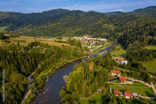 Wapienne, Dolina Popradu, lato widok z powietrza.