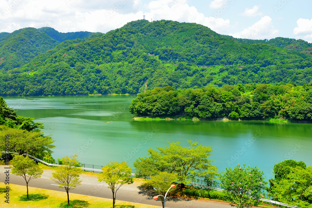 津久井湖 神奈川県相模原市の風景
津久井湖 神奈川県相模原市の風景