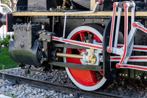 Fotografie Transmission mechanisms of an old steam locomotive
