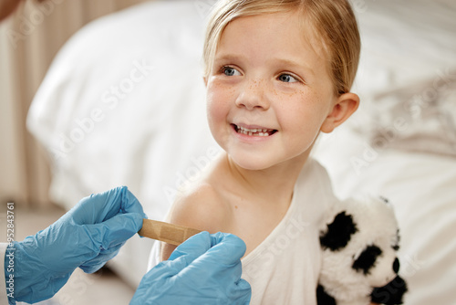 Quadro em tela Hands, doctor and girl with bandage for vaccine, health or support with smile in hospital