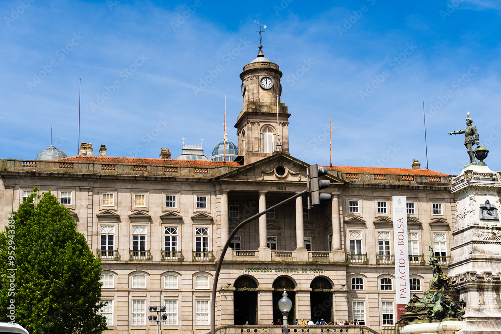 Obraz premium Stock Exchange Palace (Palácio da Bolsa), Porto Commercial Association. At the Infante Dom Henrique Square, in the historic centre of Porto, Portugal. Porto, Portugal, May 9 2024