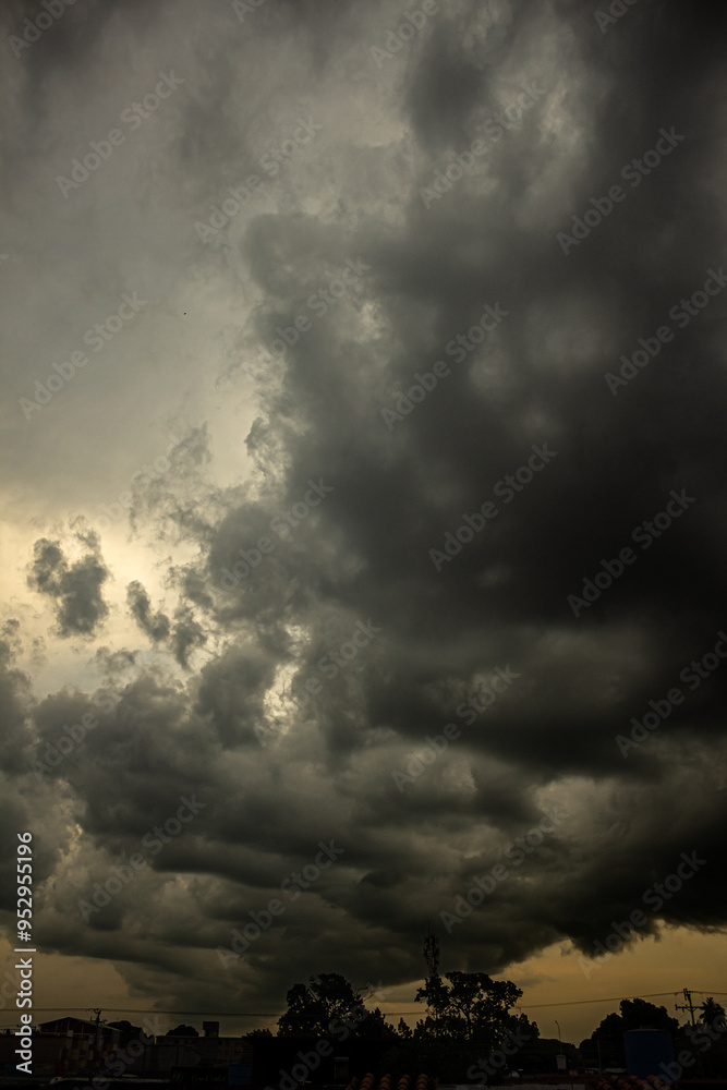Fototapeta premium beautiful sky and clouds before the storm
