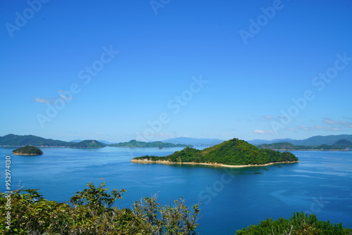 大久野島から見た瀬戸内海