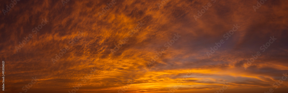 Obraz premium Dramatic Sunset Sky Panorama