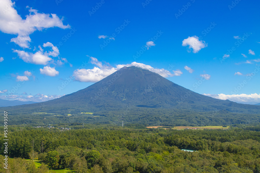 北海道ニセコの羊蹄山 北海道ニセコの羊蹄山