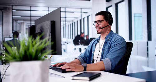 Plakat Call Center Operator Sitting Working