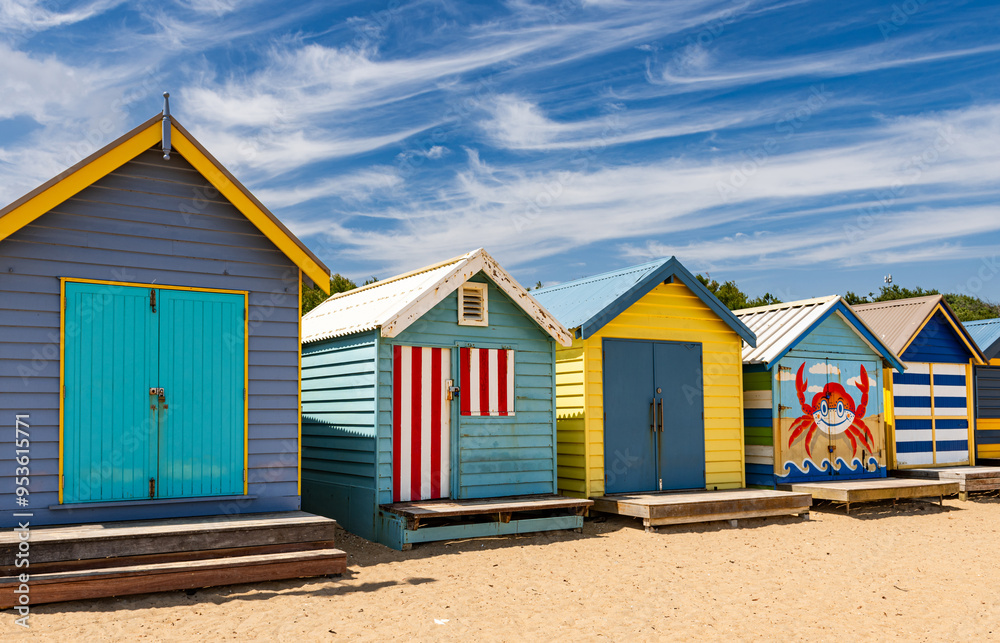 Naklejka premium Beautiful bathing houses on white sandy beach at Brighton in Melbourne, Australia.