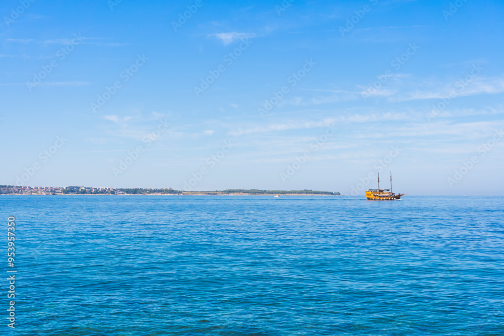 Obraz premium View of the Ocean and the City Piran, Slovenia 
