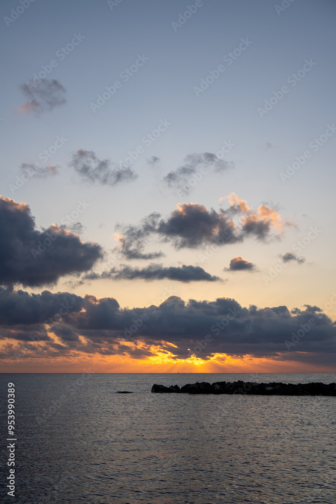 Fototapeta premium sunset in the sea
